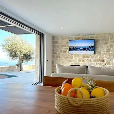 Go-blue Star, Sea Villa